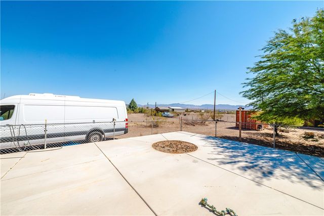 3904 N Egar Road, Golden Valley, AZ 86413