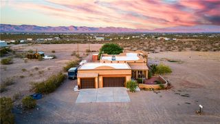 3904 N Egar Road, Golden Valley, AZ 86413
