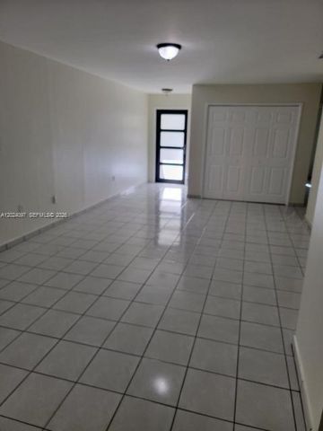6235 SW 135th Ave, Miami, FL 33183