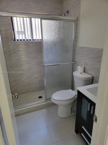 6235 SW 135th Ave, Miami, FL 33183