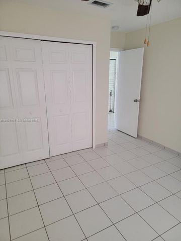 6235 SW 135th Ave, Miami, FL 33183