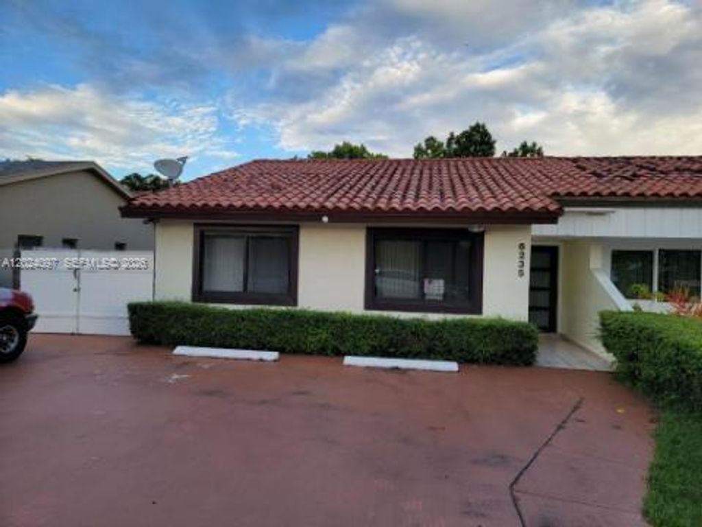 6235 SW 135th Ave, Miami, FL 33183