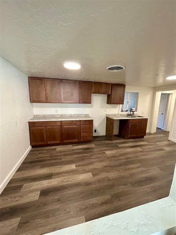 227 E Ohio, Walters, OK 73572