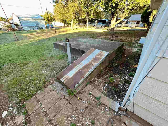 227 E Ohio, Walters, OK 73572