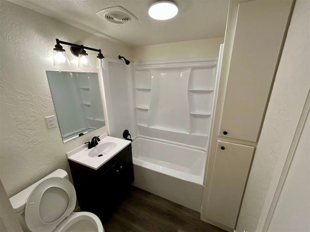 227 E Ohio, Walters, OK 73572