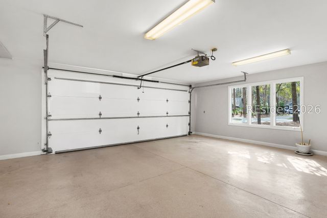 180 White Oaks Cir, Bluffton, SC 29910