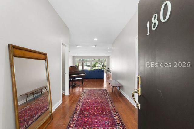 180 White Oaks Cir, Bluffton, SC 29910