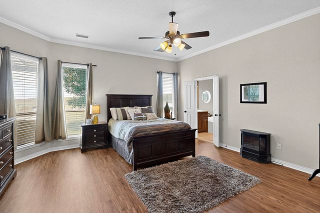 6836 Katie Corral Drive, Fort Worth, TX 76126