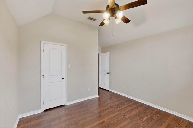 6836 Katie Corral Drive, Fort Worth, TX 76126