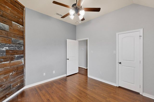 6836 Katie Corral Drive, Fort Worth, TX 76126