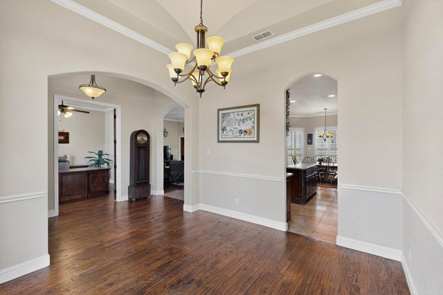 6836 Katie Corral Drive, Fort Worth, TX 76126