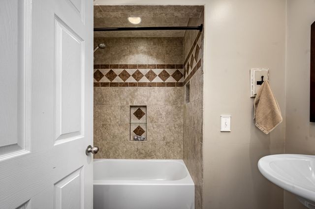 6580 Burkitt Rd, Antioch, TN 37013