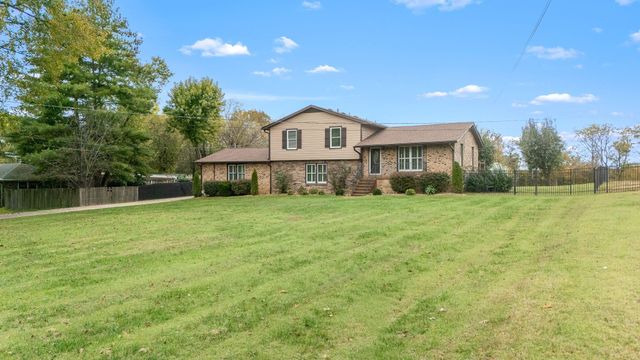 6580 Burkitt Rd, Antioch, TN 37013