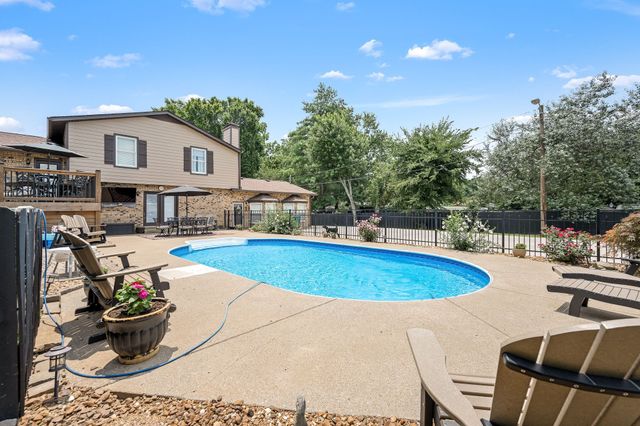 6580 Burkitt Rd, Antioch, TN 37013