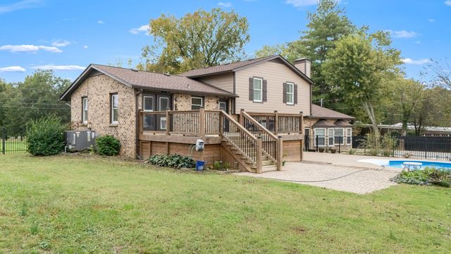 6580 Burkitt Rd, Antioch, TN 37013