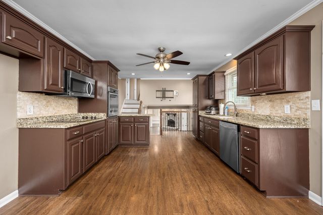 6580 Burkitt Rd, Antioch, TN 37013