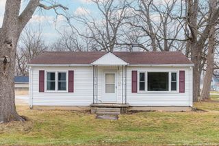 210 S Malta Road, Malta, IL 60150