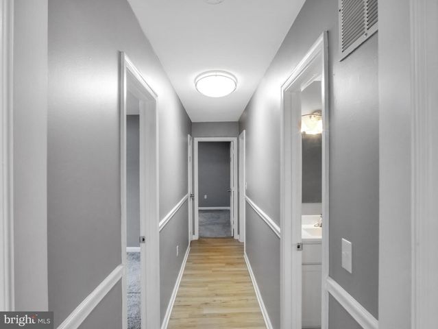 9 SCHOOLHOUSE WAY, Hedgesville, WV 25427