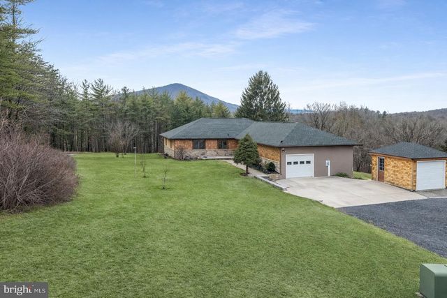 9 SCHOOLHOUSE WAY, Hedgesville, WV 25427