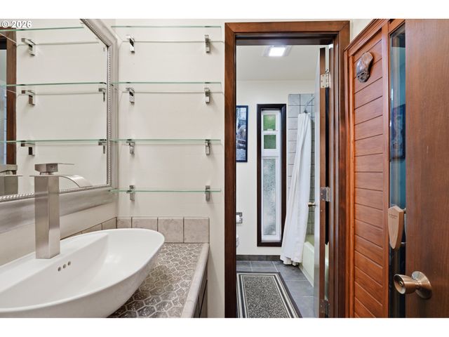 13509 Ne 19TH St, Vancouver, WA 98684