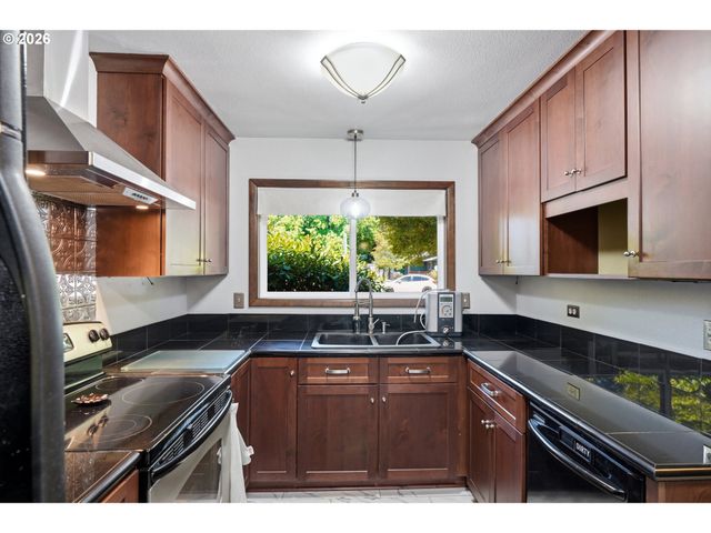 13509 Ne 19TH St, Vancouver, WA 98684