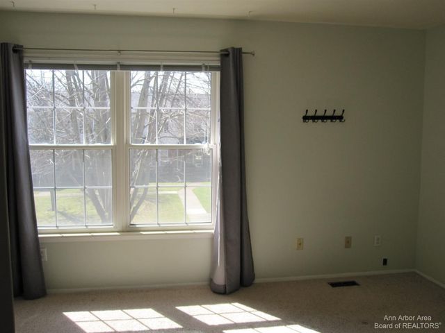 3238 Alpine Drive, Ann Arbor, MI 48108