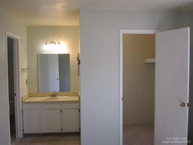3238 Alpine Drive, Ann Arbor, MI 48108