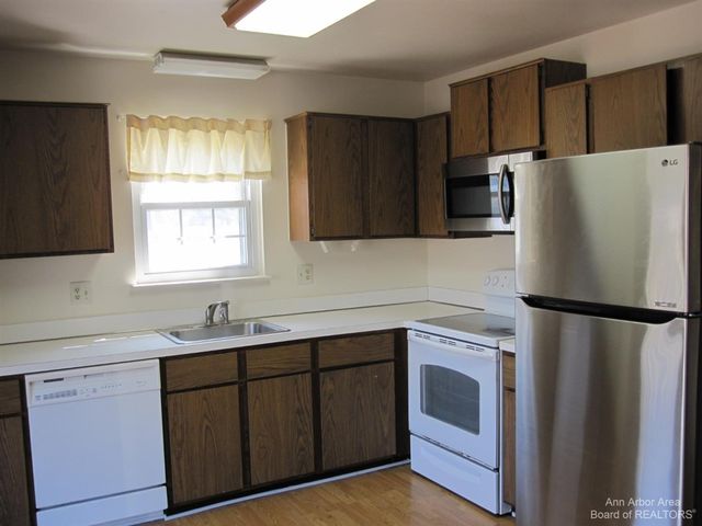 3238 Alpine Drive, Ann Arbor, MI 48108