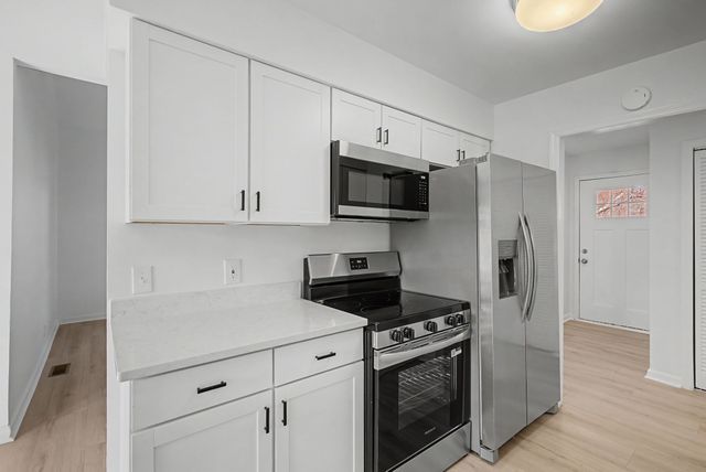 521 New Castle Ln, Hermitage, TN 37076