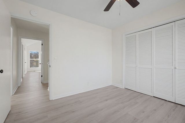 521 New Castle Ln, Hermitage, TN 37076