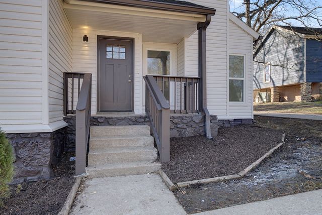 521 New Castle Ln, Hermitage, TN 37076