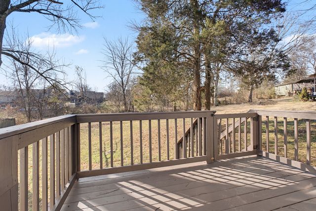 521 New Castle Ln, Hermitage, TN 37076