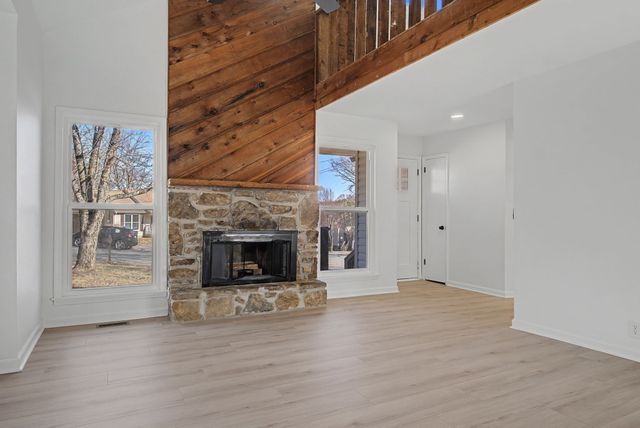 521 New Castle Ln, Hermitage, TN 37076