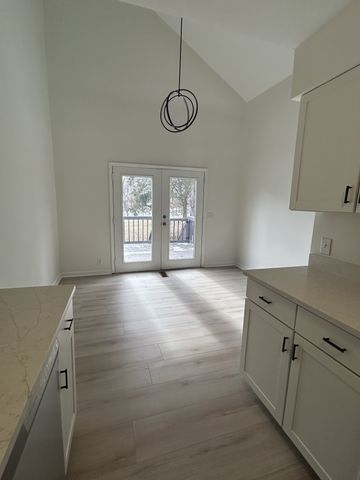 521 New Castle Ln, Hermitage, TN 37076