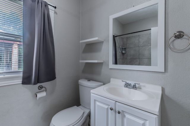 2714 26th Street, Fort Worth, TX 76106