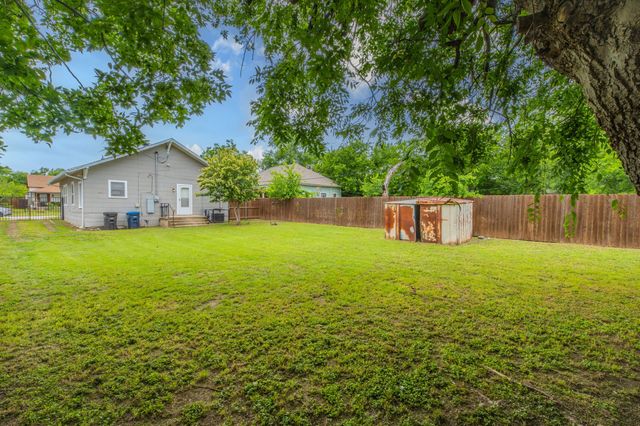 2714 26th Street, Fort Worth, TX 76106
