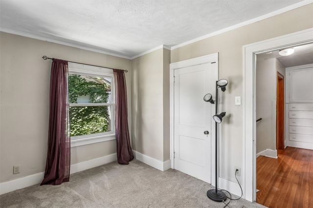 3011 High Street, Des Moines, IA 50312
