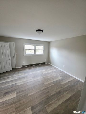 9 Peggy Lane, East Lyme, CT 06333