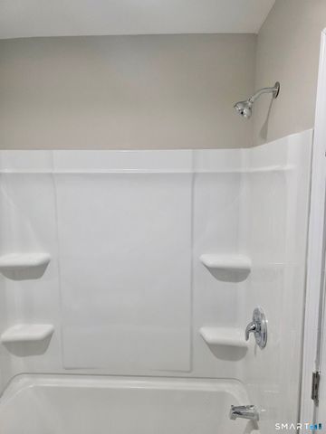 9 Peggy Lane, East Lyme, CT 06333