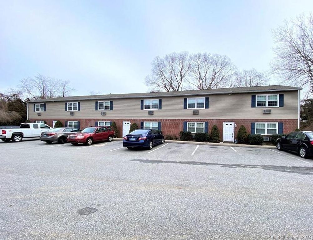 9 Peggy Lane, East Lyme, CT 06333