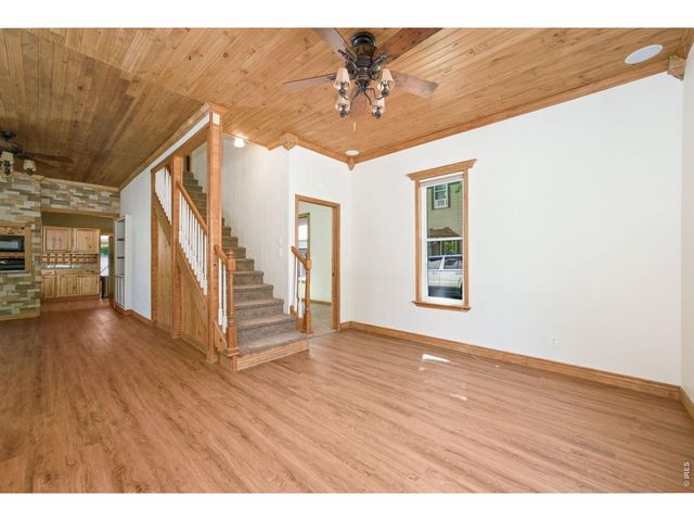 448 W 4th St, Loveland, CO 80537