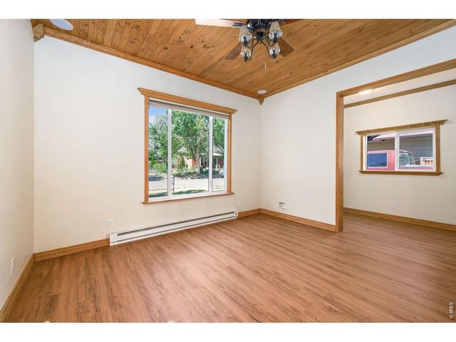 448 W 4th St, Loveland, CO 80537