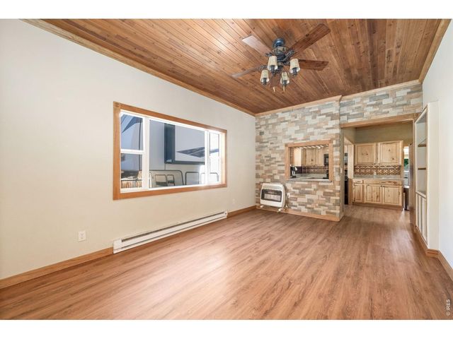 448 W 4th St, Loveland, CO 80537