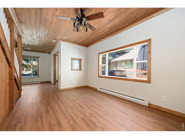 448 W 4th St, Loveland, CO 80537