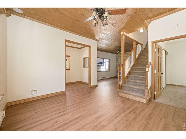 448 W 4th St, Loveland, CO 80537