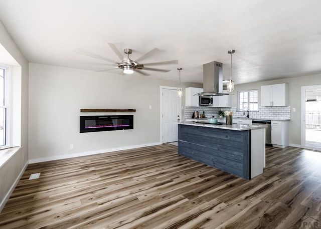 100 Stanford Ave, Pueblo, CO 81005