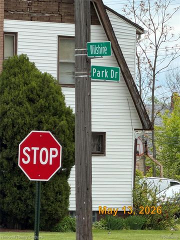 12631 Wilshire Drive, Detroit, MI 48213