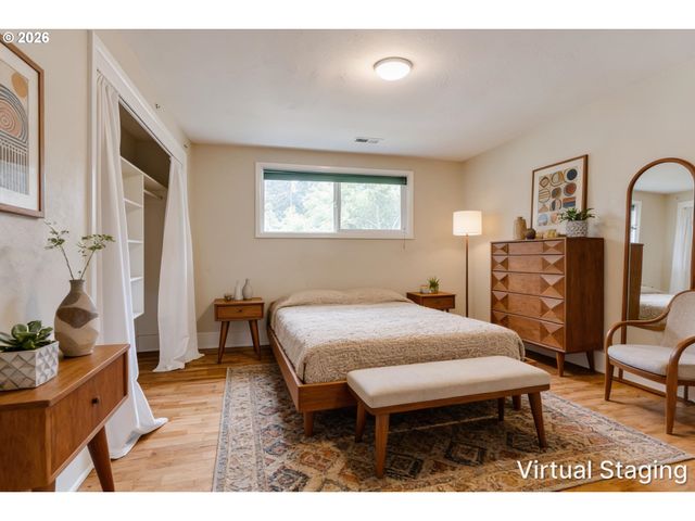 1255 E 24TH Ave, Eugene, OR 97403