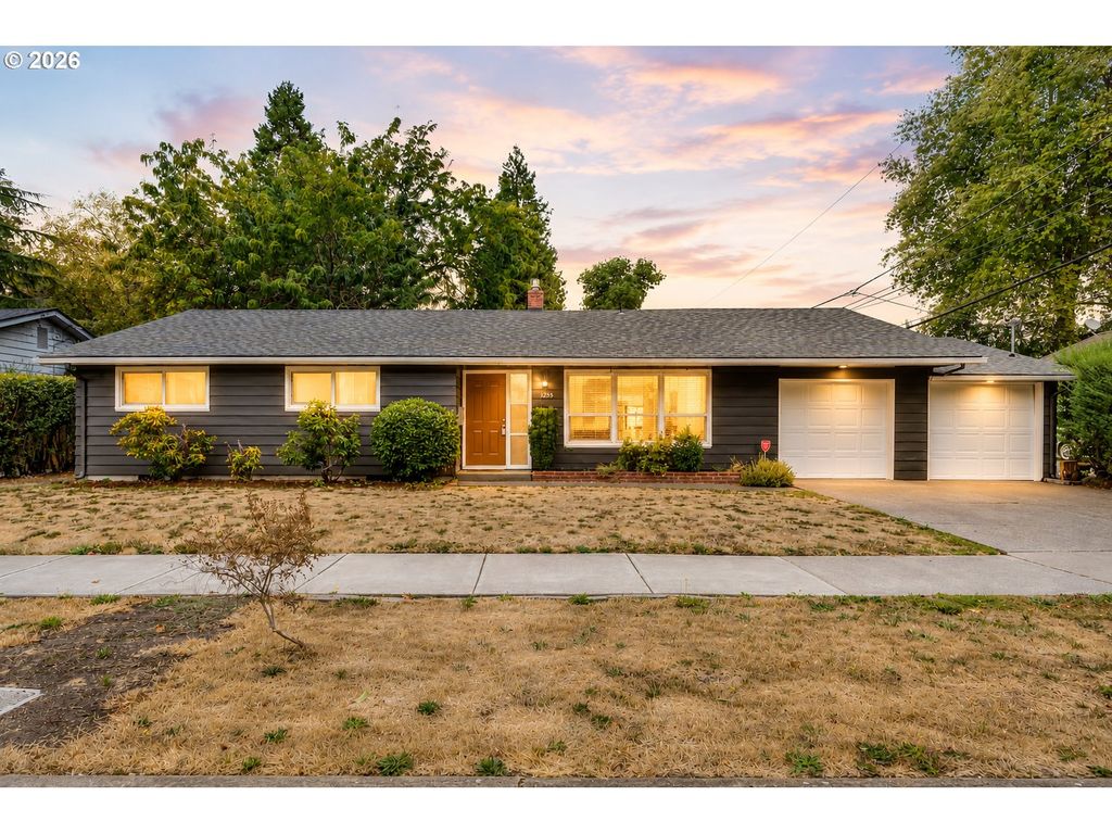 1255 E 24TH Ave, Eugene, OR 97403