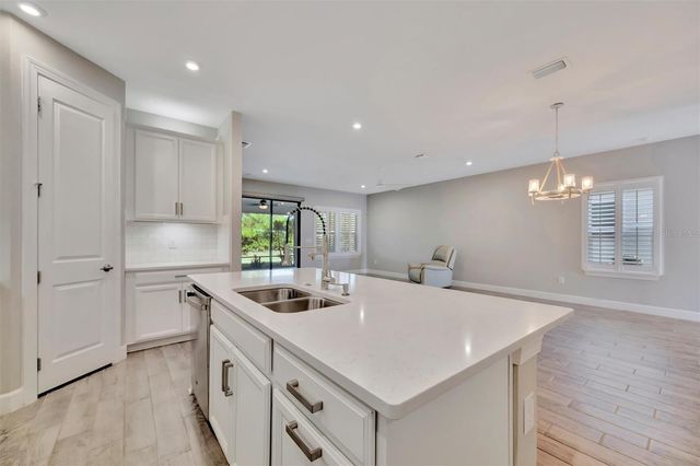 4642 CRESTPOINT WAY, Palmetto, FL 34221